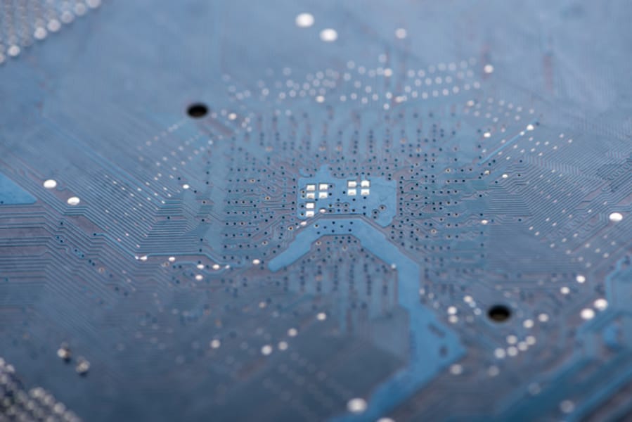 貼片鋁電解電容上字母對(duì)照表，貼片鋁電解電容識(shí)別及型號(hào)？